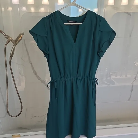 41 Hawthorn Dresses | 41 Hawthorn Green Flutter Sleeve V-Neck Sundress | Color: Green | Size: M | Nancymcguinness's Closet